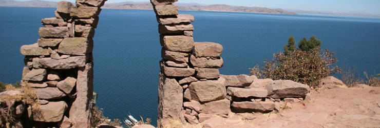 Tour Uros –Luquina – Isla Taquile 2 Days / 1 Night